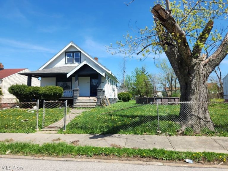 4421 156th Street, Cleveland, OH - Photo 2