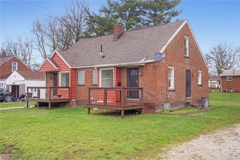 442 Fenton Avenue, Canton, OH - Photo 3