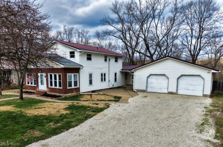 46346 County Road 495, Coshocton, OH, 43812