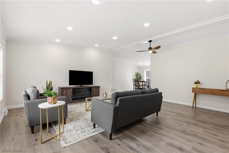 2806 Pomatan Avenue, Akron, OH - Photo 8