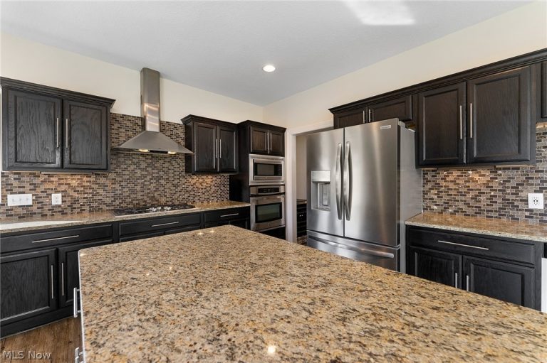 524 Berklee Drive, Poland, OH - Photo 4