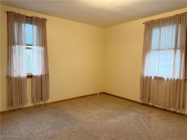 832 Valley Boulevard, North Canton, OH - Photo 8