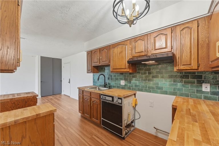 25735 Lorain Road #210, North Olmsted, OH - Photo 4