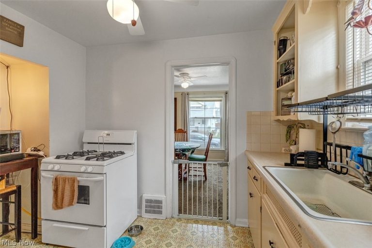 4221 Oak Park, Cleveland, OH - Photo 4