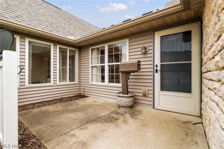 1497 Tylers Mill Lane, Massillon, OH - Photo 4