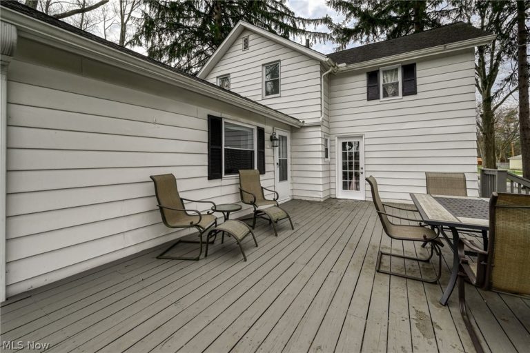 374 River Road, Munroe Falls, OH - Photo 6