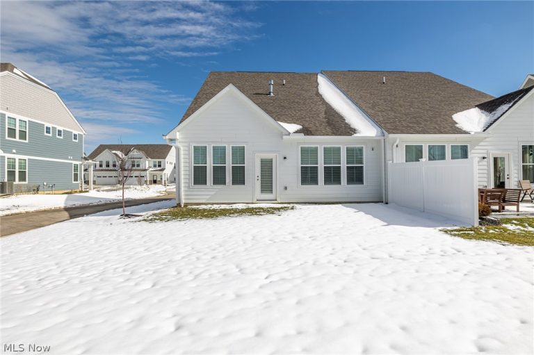 168 Lake Balaton Drive, Orange, OH - Photo 4