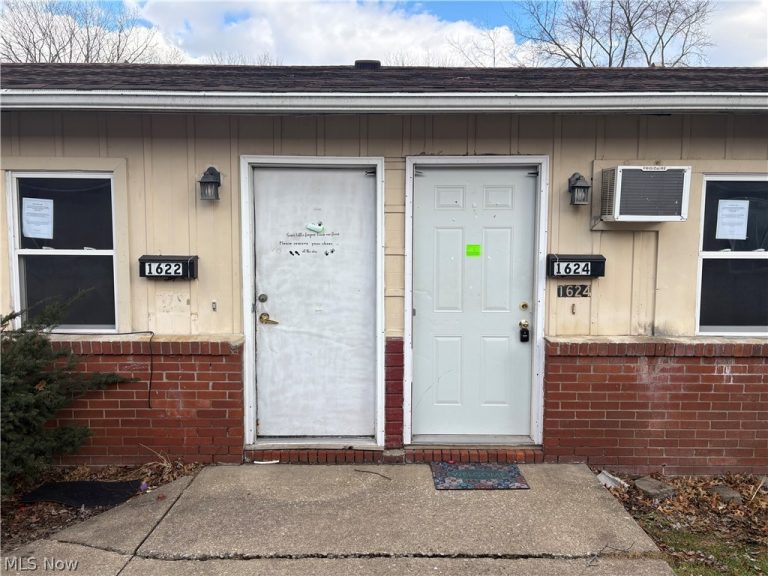 1622 Merrill Avenue, Akron, OH - Photo 3