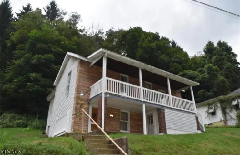 58640 Charles Street, Martins Ferry, OH, 43935