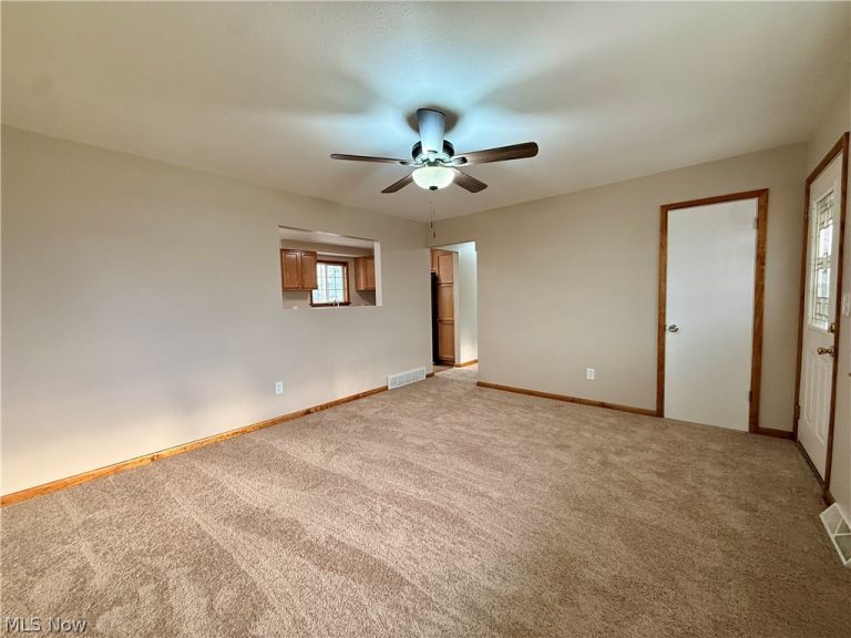 4617 Andover Avenue, Lorain, OH - Photo 6