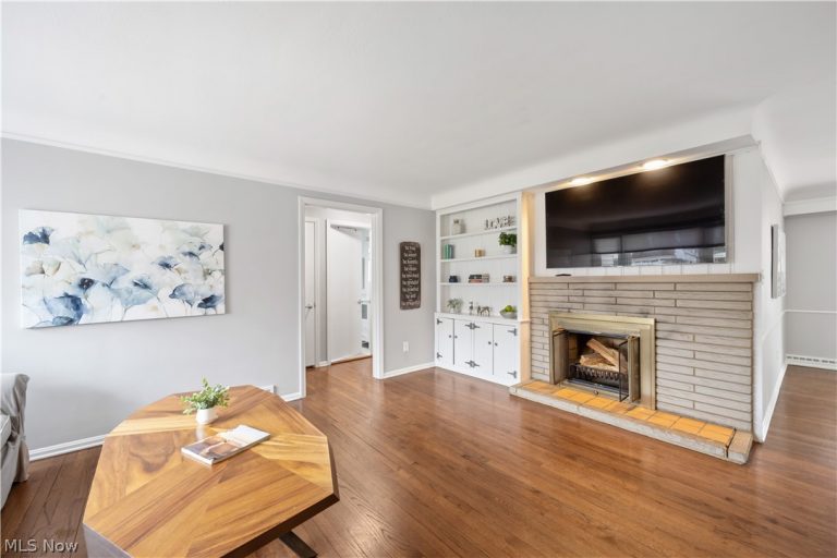 19017 Colahan Drive, Rocky River, OH - Photo 5