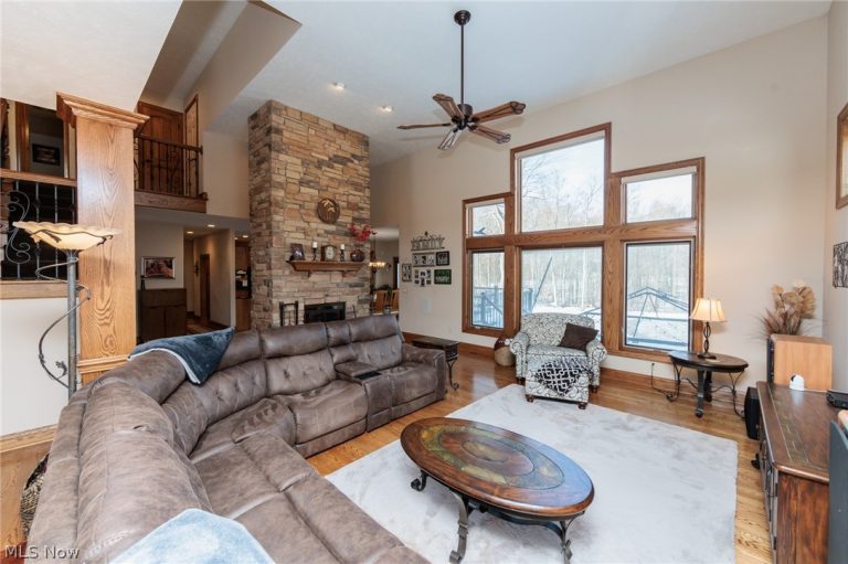 2502 Morning Star Drive, Hinckley, OH - Photo 3