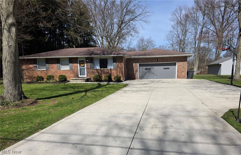 3385 Hemphill Road, Norton, OH
