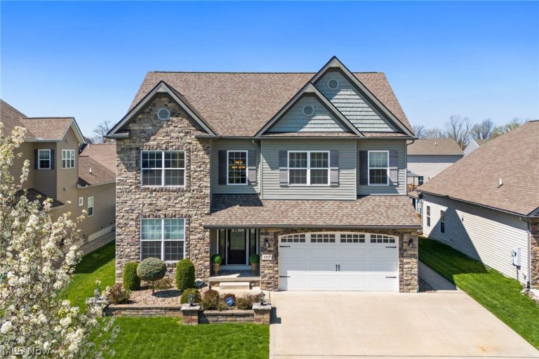 192 Shoreland Circle, Willowick, OH, 44095