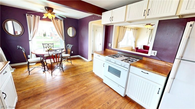 32706 Lakeshore Boulevard, Willowick, OH - Photo 6
