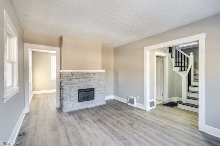 561 Melrose Street, Akron, OH - Photo 5