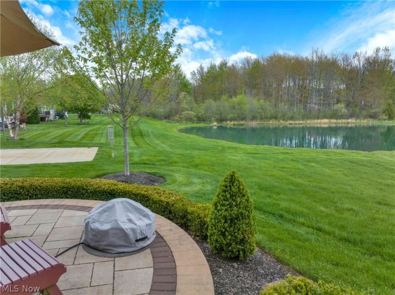 238 Westview Drive, Aurora, OH - Photo 5