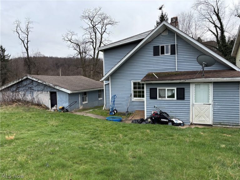 153 Beechwood Street, East Liverpool, OH - Photo 3