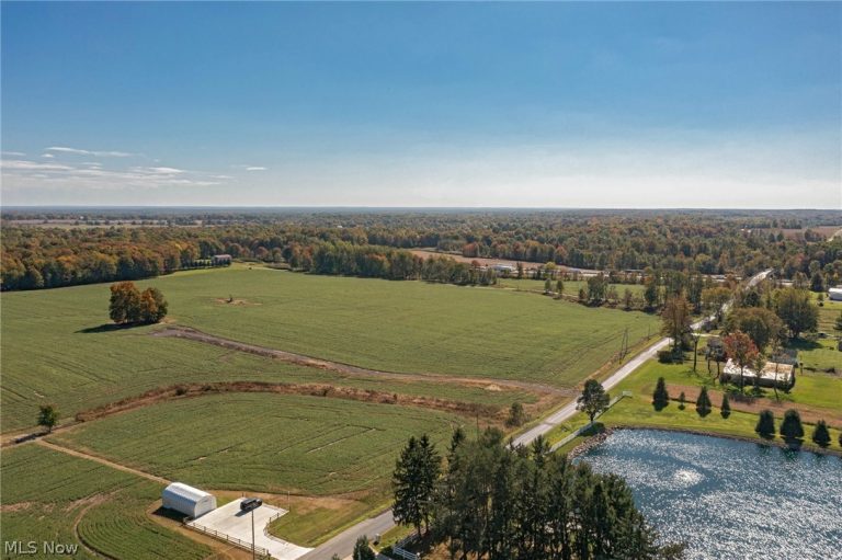 9310 Slagle Road, Garrettsville, OH, 44231