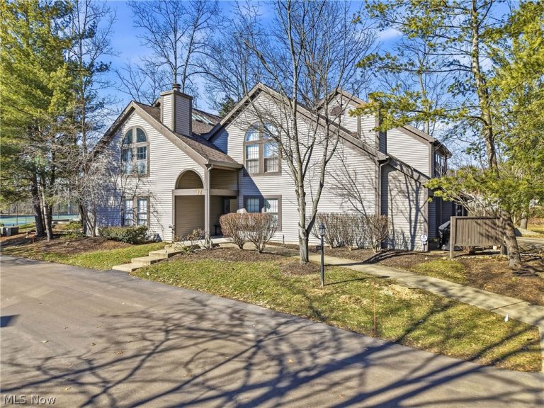 1183 Red Tail Hawk Drive #5, Boardman, OH, 44512