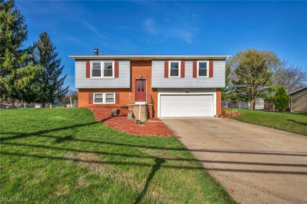 4795 Fishcreek Road, Stow, OH