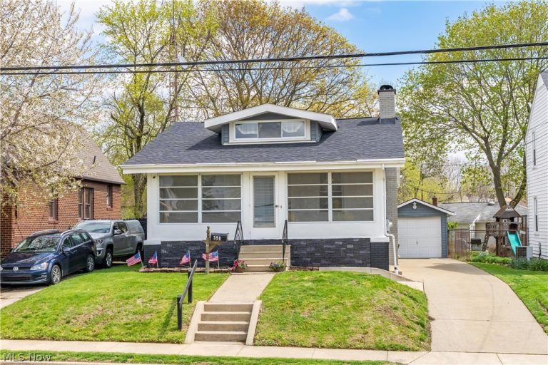 350 Lindy Lane Avenue, North Canton, OH, 44720