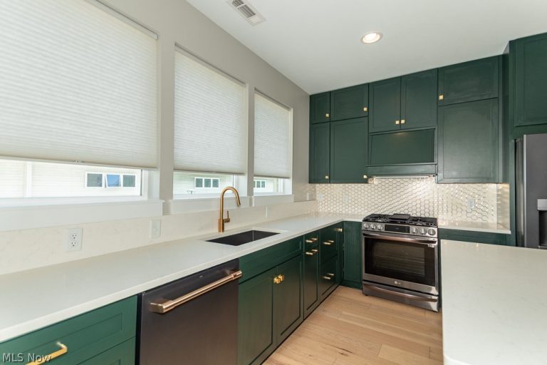 1255 75th Street, Cleveland, OH - Photo 6