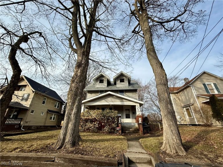 707 Hazel Street, Akron, OH - Photo 2