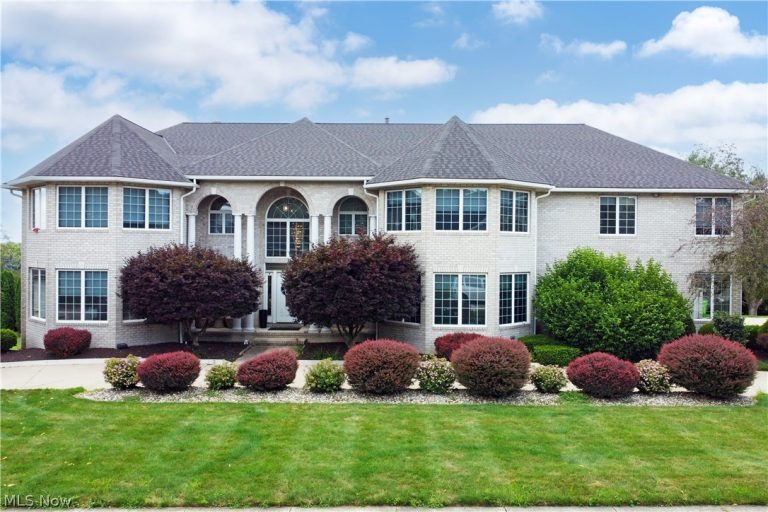 1960 Autumn Run, Wooster, OH - Photo 2