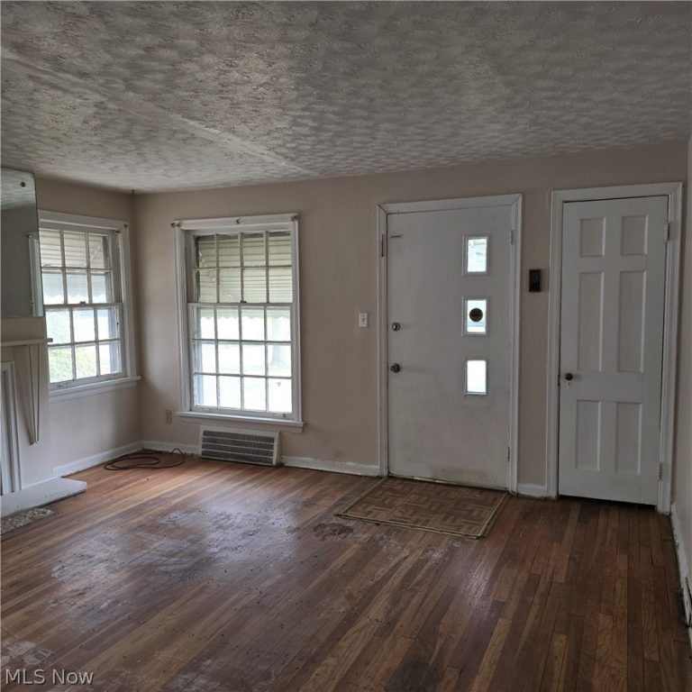 3710 Pennington Road, Shaker Heights, OH - Photo 4