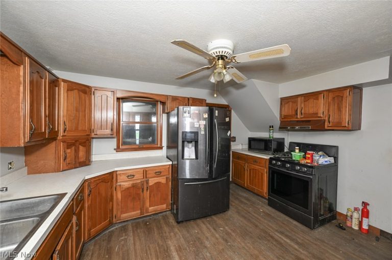 8212 White Road, Burbank, OH - Photo 4