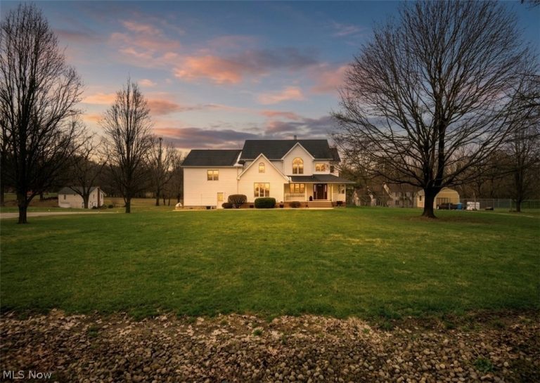 9332 Howland Springs Road, Warren, OH - Photo 2