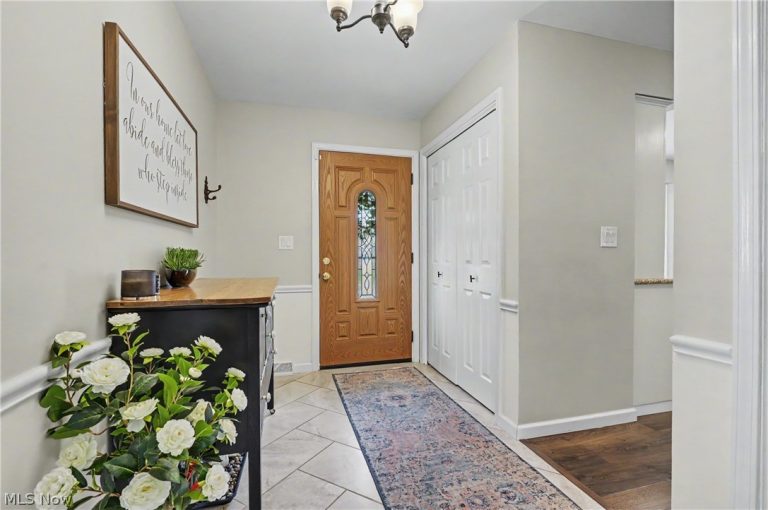 350 Ingram Drive, Boardman, OH - Photo 4