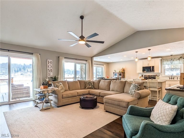 546 Mohawk Drive, Malvern, OH - Photo 4