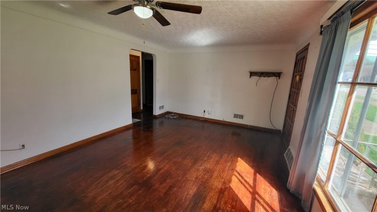 6014 Laverne Avenue, Parma, OH - Photo 4