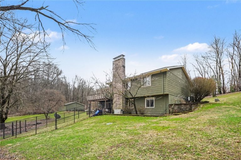1511 Homestead Drive, East Liverpool, OH - Photo 4