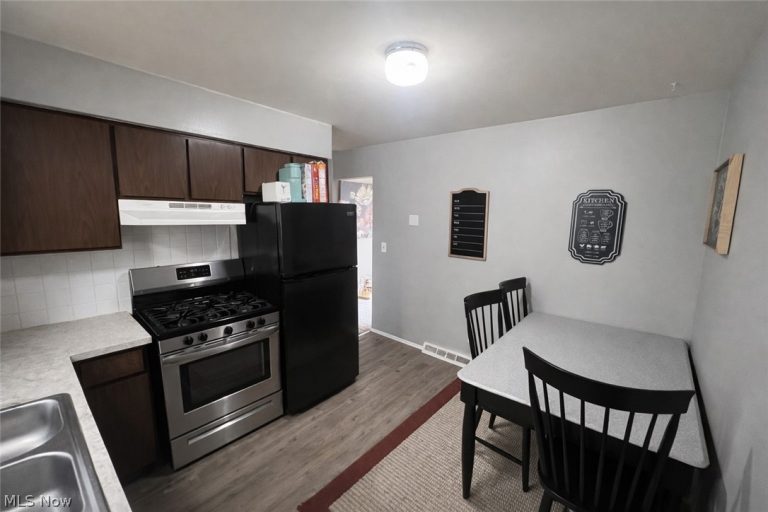 2566 & 2568 Albrecht Avenue, Akron, OH - Photo 6