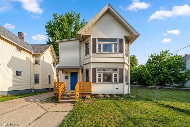 2723 Marvin Avenue, Cleveland, OH - Photo 2