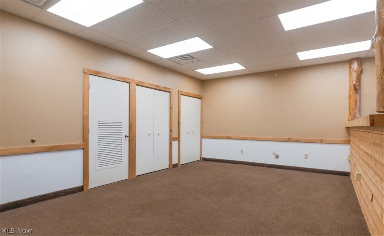 34100 Center Ridge Road, North Ridgeville, OH - Photo 6