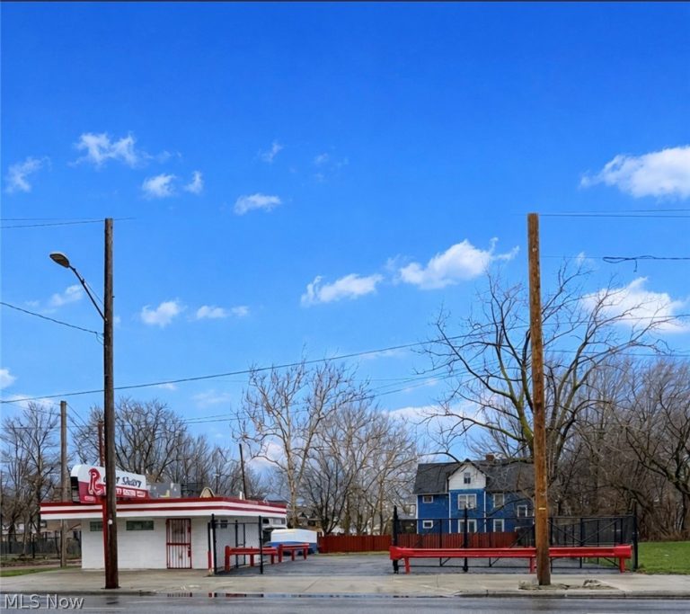 17201 Euclid Avenue, Cleveland, OH - Photo 3