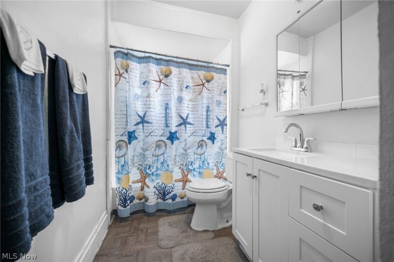 17705 Euclid Avenue, Cleveland, OH - Photo 6