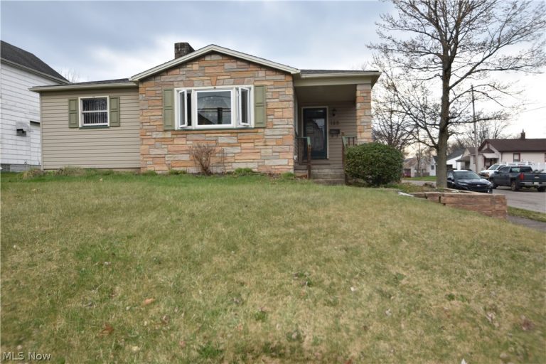 189 Center Street, Struthers, OH, 44471