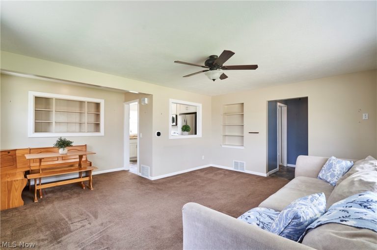 120 Bonnett Street, North Canton, OH - Photo 4