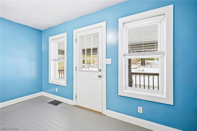 1032 Hartwood Road, Magnolia, OH - Photo 4