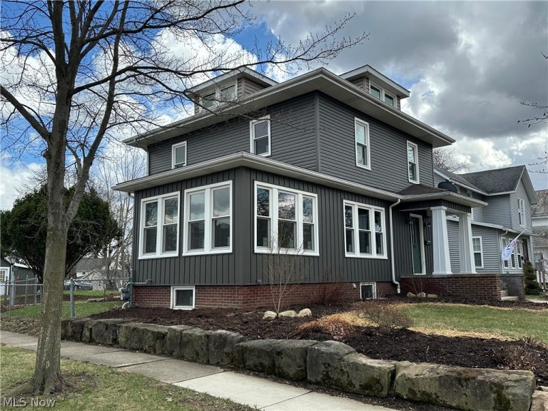 403 Park Street, Willard, OH - Photo 3