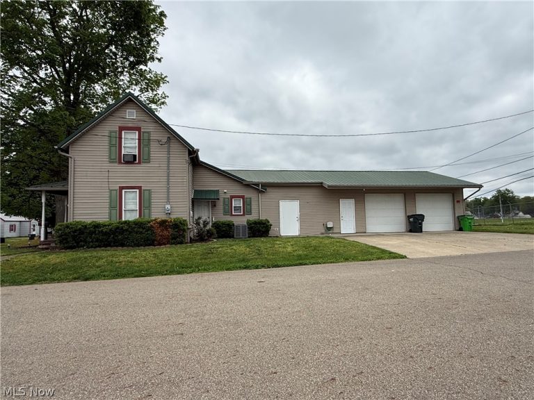 803 Kenilworth Avenue, Coshocton, OH - Photo 4