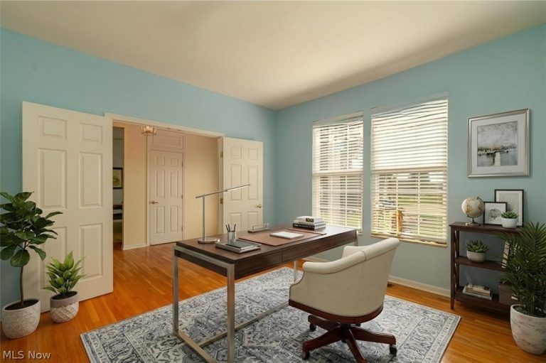 9119 Chatham Circle, North Ridgeville, OH - Photo 5