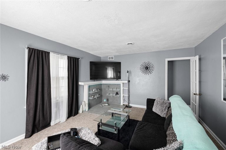 1020 19th Street, Lorain, OH - Photo 8