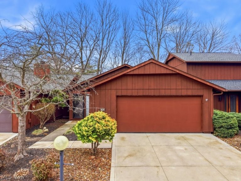 17833 Cliffside Drive, Strongsville, OH, 44136