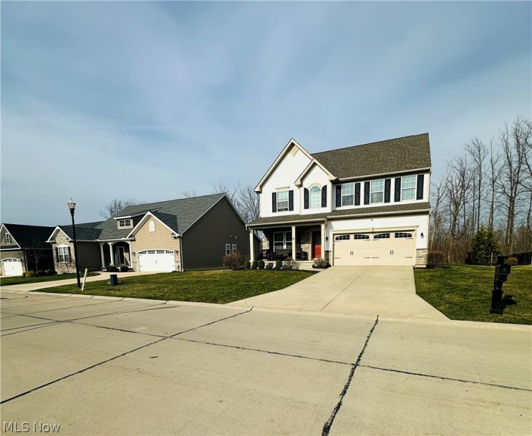 8721 Summer Wind Lane, Mentor, OH - Photo 2